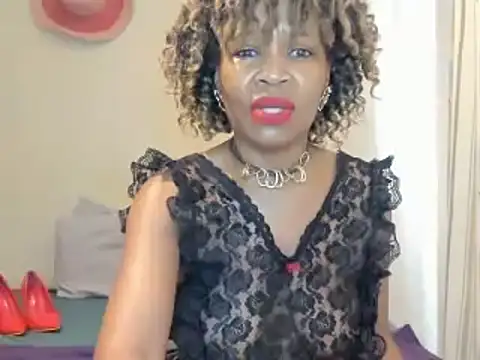 Snapshot of AfricanSquirtingQueen chatting on February 16, 2026, 5:28 am AfricanSquirtingQueen online show from February 16, 2026, 5:28 am