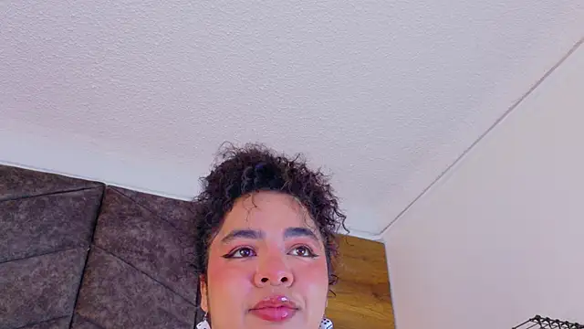 Snapshot of memphiswilliam chatting on March 31, 2026, 2:57 am memphiswilliam online show from March 31, 2026, 2:57 am