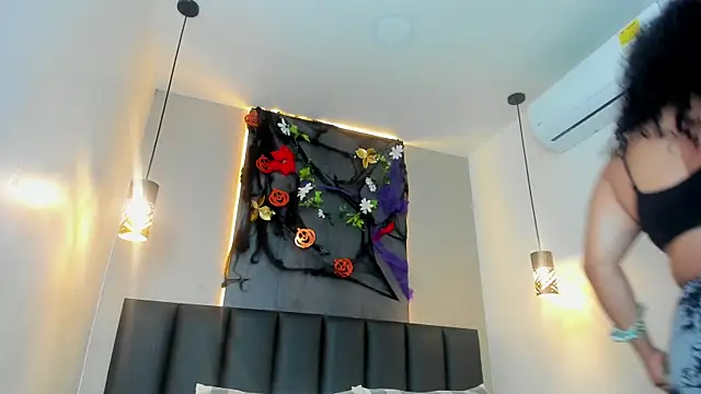 memphiswilliam online show from November 3, 2025, 3:01 am