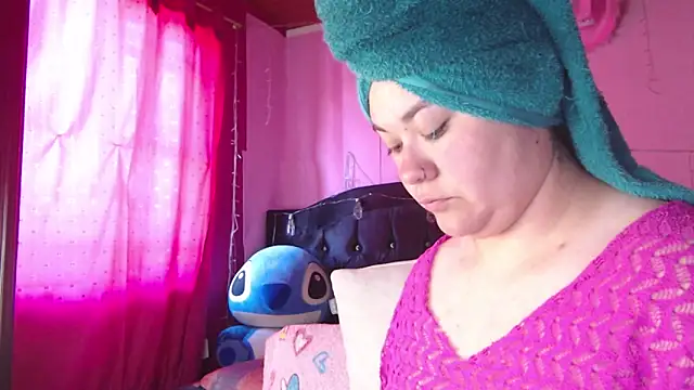 NikkiRous  online show from February 11, 2026, 1:55 pm