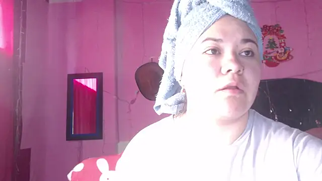 NikkiRous  online show from October 28, 2025, 1:10 pm