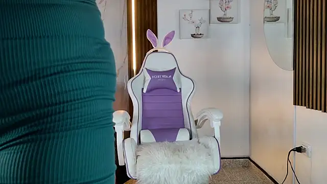 Snapshot of mia_099 chatting on November 26, 2025, 8:20 pm mia 099 online show from November 26, 2025, 8:20 pm