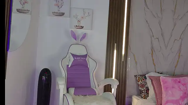 Snapshot of mia_099 chatting on September 13, 2025, 7:14 pm mia 099 online show from September 13, 2025, 7:14 pm