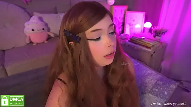 Cheerrysweett online show from December 14, 2025, 1:01 am