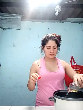 Snapshot of Lara_Asher chatting on March 21, 2025, 7:24 pm Lara Asher online show from March 21, 2025, 7:24 pm