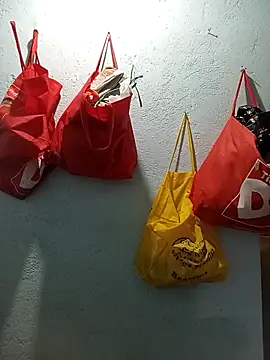 Snapshot of Lara_Asher chatting on September 19, 2025, 9:52 pm Lara Asher online show from September 19, 2025, 9:52 pm