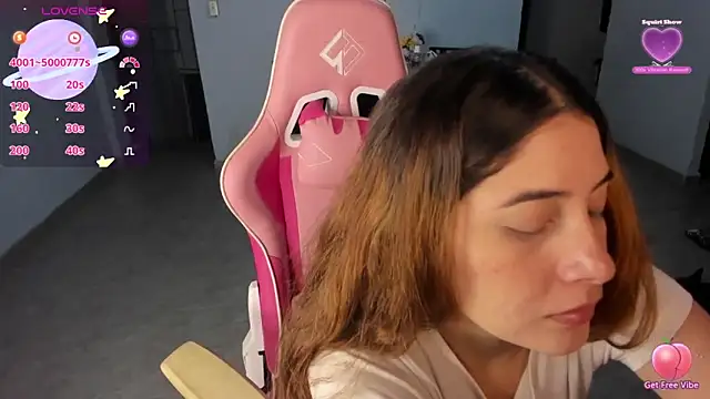 Snapshot of Lara_Asher chatting on March 22, 2025, 1:54 am Lara Asher online show from March 22, 2025, 1:54 am