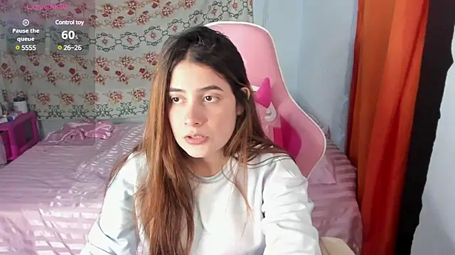 Snapshot of Lara_Asher chatting on March 12, 2025, 11:54 pm Lara Asher online show from March 12, 2025, 11:54 pm