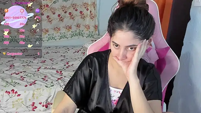 Snapshot of Lara_Asher chatting on March 20, 2025, 5:24 am Lara Asher online show from March 20, 2025, 5:24 am