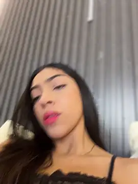 Ema azel online show from February 7, 2026, 2:03 pm