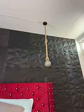 Ema azel online show from November 8, 2025, 1:14 pm