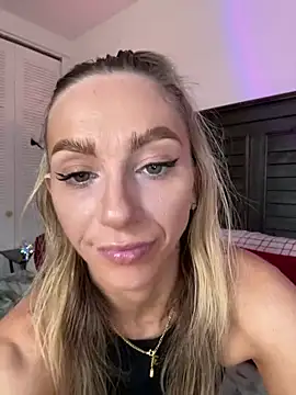 Snapshot of BrattyBae_xo chatting on March 2, 2025, 6:57 pm BrattyBae xo online show from March 2, 2025, 6:57 pm