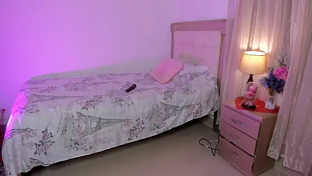 vale kross online show from March 3, 2025, 1:12 pm