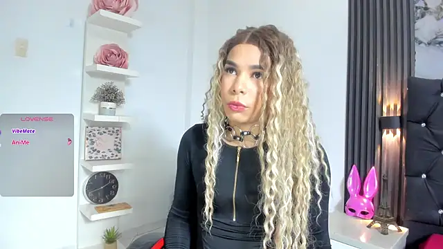 Giorgina Parado online show from April 18, 2026, 4:04 am