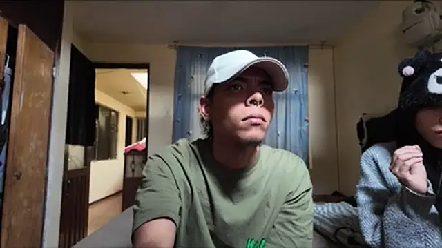 Snapshot of KokoAndRin chatting on February 19, 2025, 5:16 pm KokoAndRin online show from February 19, 2025, 5:16 pm