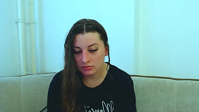 Helen Adams  online show from March 10, 2025, 12:49 pm