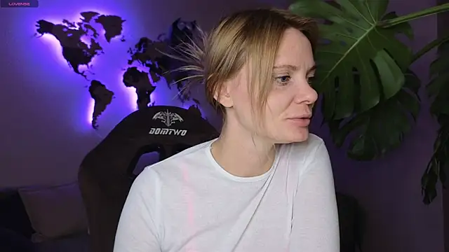 Snapshot of Sam_Klaus chatting on October 12, 2025, 8:32 pm Sam Klaus online show from October 12, 2025, 8:32 pm