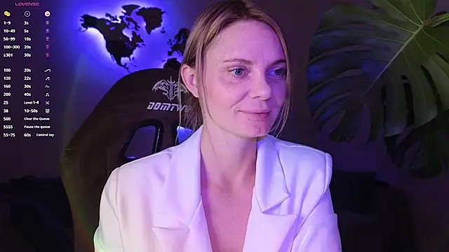 Snapshot of Sam_Klaus chatting on October 3, 2025, 8:32 pm Sam Klaus online show from October 3, 2025, 8:32 pm