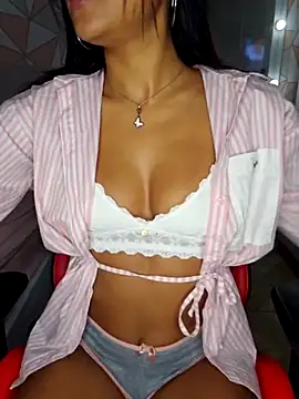 moreninhasilva online show from April 11, 2026, 1:02 am