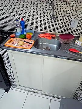 Snapshot of moreninhasilva chatting on October 15, 2025, 12:42 am moreninhasilva online show from October 15, 2025, 12:42 am