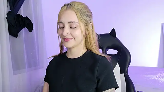 annie mora online show from April 23, 2026, 5:14 am