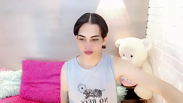 Daniela Pink  online show from September 24, 2025, 7:42 pm