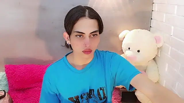 Daniela Pink  online show from September 20, 2025, 7:41 pm