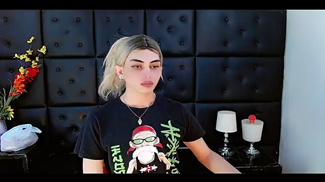 Daniela Pink  online show from March 8, 2026, 7:50 pm