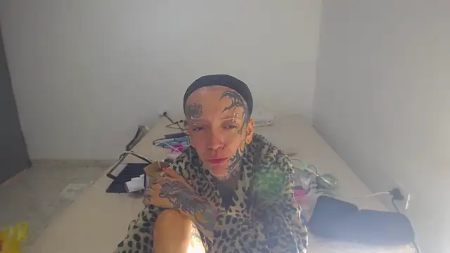 Snapshot of barbara_anal_squirt_ chatting on April 30, 2026, 5:42 pm barbara anal squirt online show from April 30, 2026, 5:42 pm