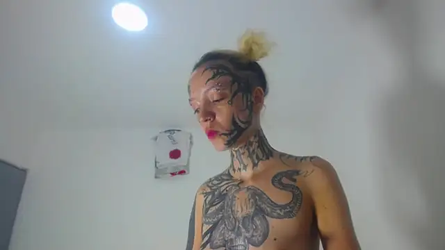 Snapshot of barbara_anal_squirt_ chatting on April 30, 2026, 5:36 am barbara anal squirt online show from April 30, 2026, 5:36 am