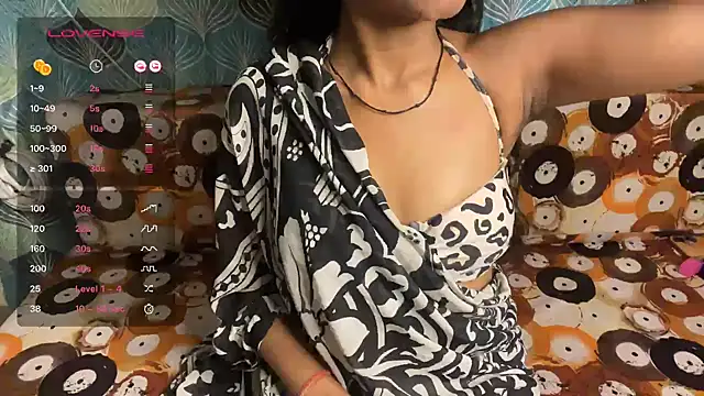 Snapshot of shuhana_ chatting on March 18, 2026, 4:48 am shuhana online show from March 18, 2026, 4:48 am