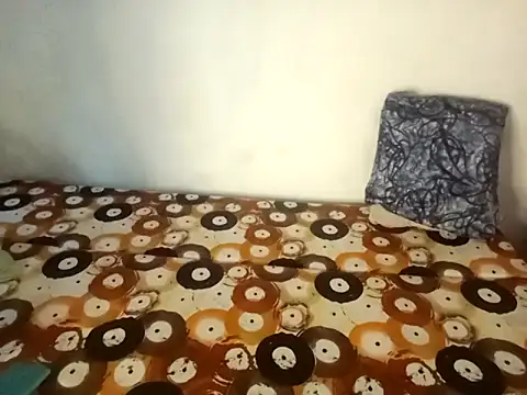 shuhana  online show from September 16, 2025, 12:28 pm