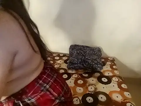 shuhana  online show from September 14, 2025, 1:50 am