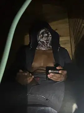 Snapshot of Gifttheskimaskboy chatting on February 27, 2026, 11:48 pm Gifttheskimaskboy online show from February 27, 2026, 11:48 pm