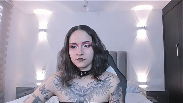 Snapshot of AnnyThompson_ chatting on January 14, 2026, 10:13 pm AnnyThompson online show from January 14, 2026, 10:13 pm