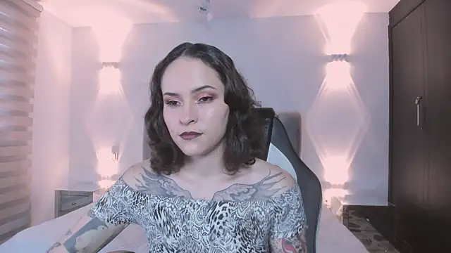 Snapshot of AnnyThompson_ chatting on January 8, 2026, 9:21 pm AnnyThompson online show from January 8, 2026, 9:21 pm