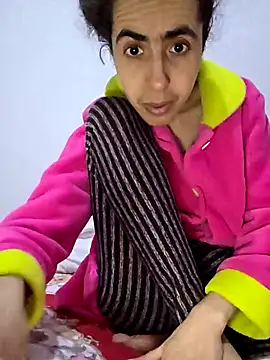 Snapshot of altinya chatting on April 4, 2026, 9:32 pm altinya online show from April 4, 2026, 9:32 pm