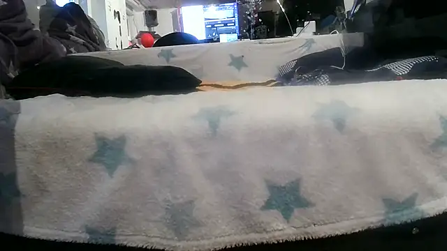 lukasdie online show from April 7, 2026, 4:09 pm