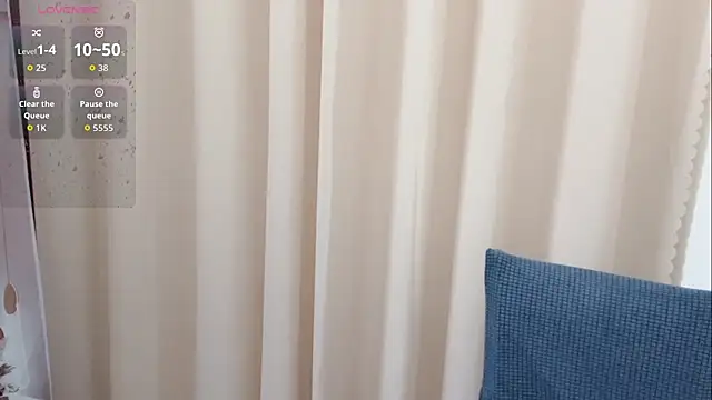 Snapshot of KaleAnisa chatting on November 4, 2025, 1:20 am KaleAnisa online show from November 4, 2025, 1:20 am