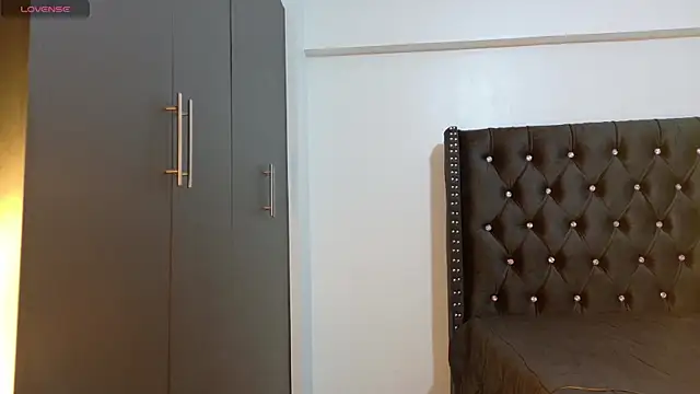 online bestie online show from February 19, 2025, 7:05 pm