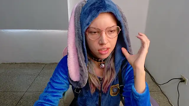 WandaDoll online show from March 12, 2026, 12:09 pm