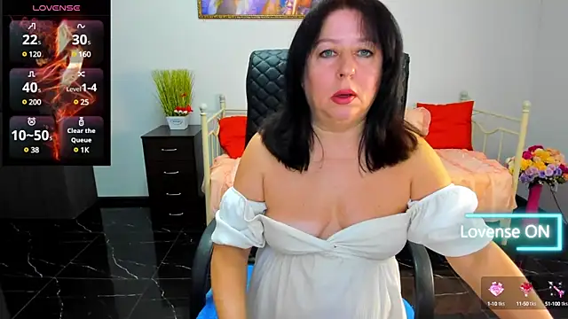 Snapshot of Julia_Dean chatting on March 9, 2025, 12:09 pm Julia Dean online show from March 9, 2025, 12:09 pm