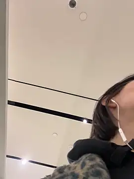 BabeRainbow online show from December 16, 2024, 11:55 am