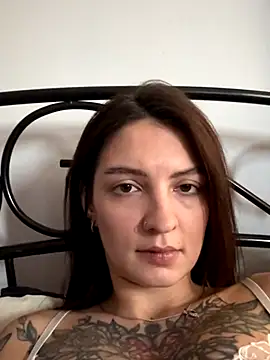 BabeRainbow online show from October 19, 2025, 11:57 am