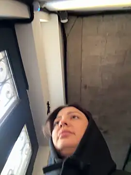 BabeRainbow online show from January 10, 2025, 9:13 am