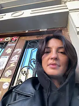 BabeRainbow online show from February 28, 2025, 9:04 am