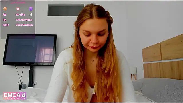 Snapshot of Molly_sweetie chatting on April 19, 2026, 6:14 am Molly sweetie online show from April 19, 2026, 6:14 am