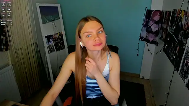 Molly sweetie online show from March 15, 2025, 10:13 am