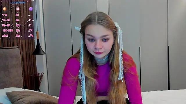 Molly sweetie online show from November 3, 2025, 7:13 am