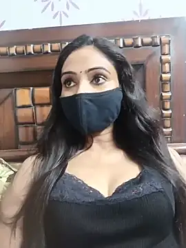 Snapshot of Yours-Bebo chatting on July 21, 2026, 7:10 am Yours-Bebo online show from July 21, 2026, 7:10 am